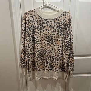 🩷 aerie tan and gray cheetah print fleece pullover sweater
